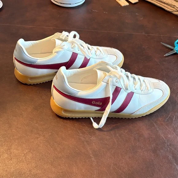 Gola Classic White and Red Sneakers - Picture 3 of 7